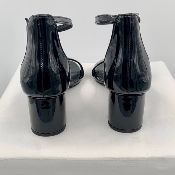 NWT Steve Madden Irene Women’s Black Patent Sandals Shoes - Picture 5 of 14